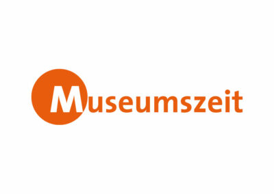 Schriftzug „Museumszeit“